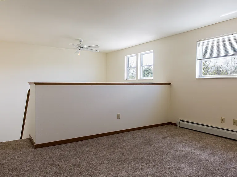 York Creek Apartments — Photo 30