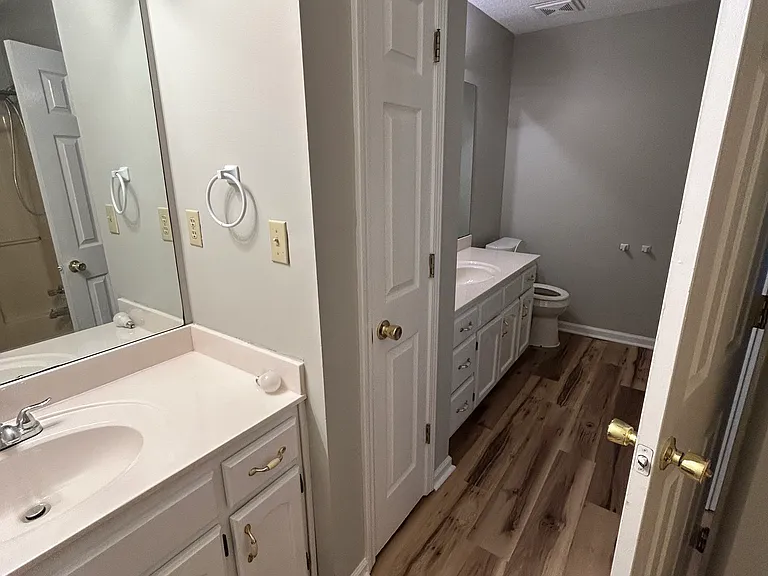 7114 Goodman Ridge Dr — Photo 8