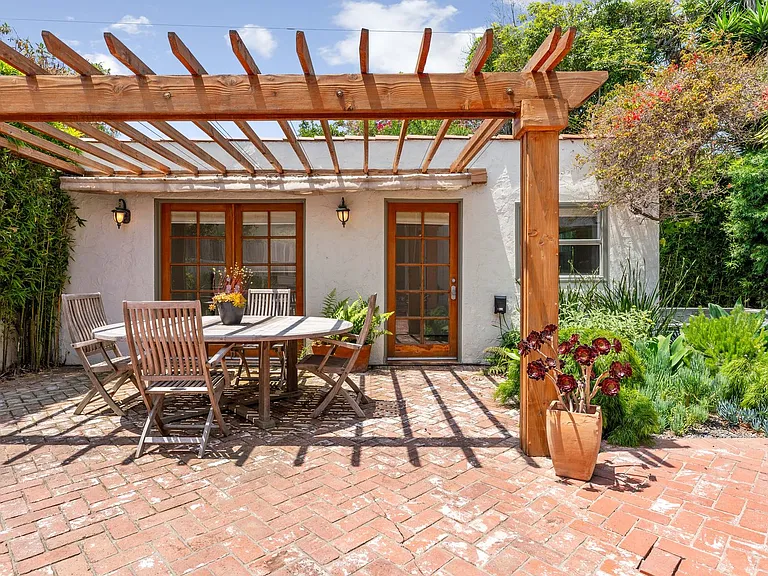2231 Overland Ave — Photo 7