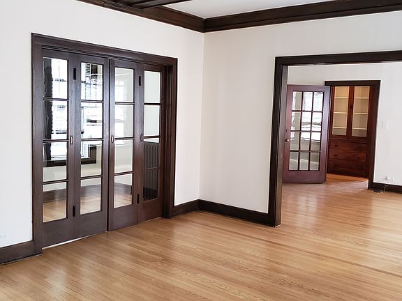 3rd image of 154 N Humphrey Ave #E3