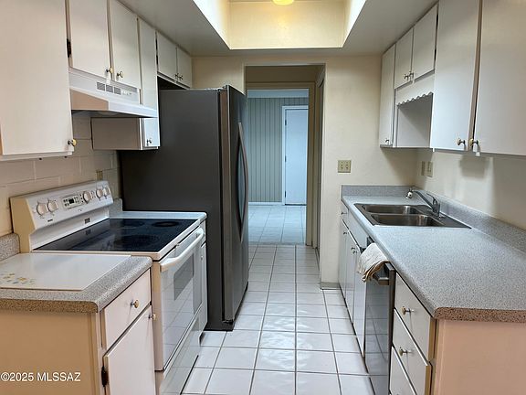 5th image of 243 N Calle Del Diablo
