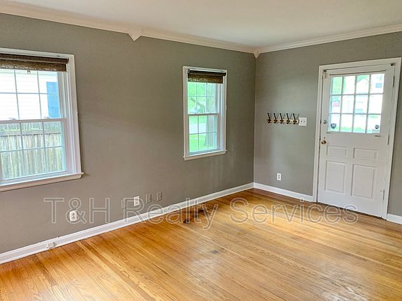 4th image of 6003 Crittenden Ave