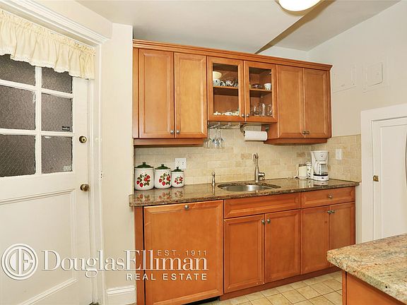 5th image of 20 N Broadway APT B308