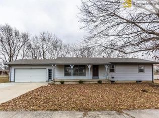739 S Oak St, Gardner, KS 66030