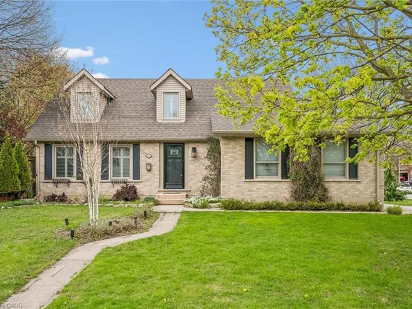 184 Harvard Rd, Guelph, ON N1G 4K5