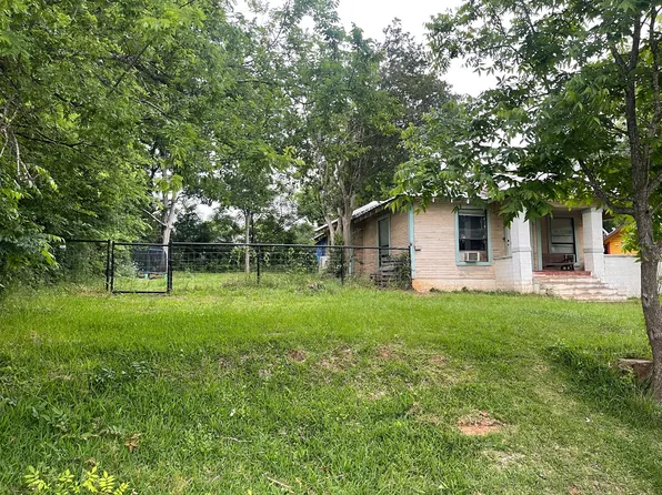 518 Alabama Ave, Jacksonville, TX 75766
