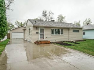 214 26th Ave N, Fargo, ND 58102