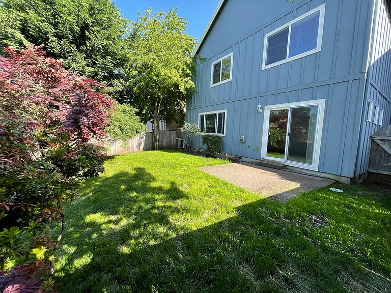 4047 Thoroughbred Ave SE — Photo 16