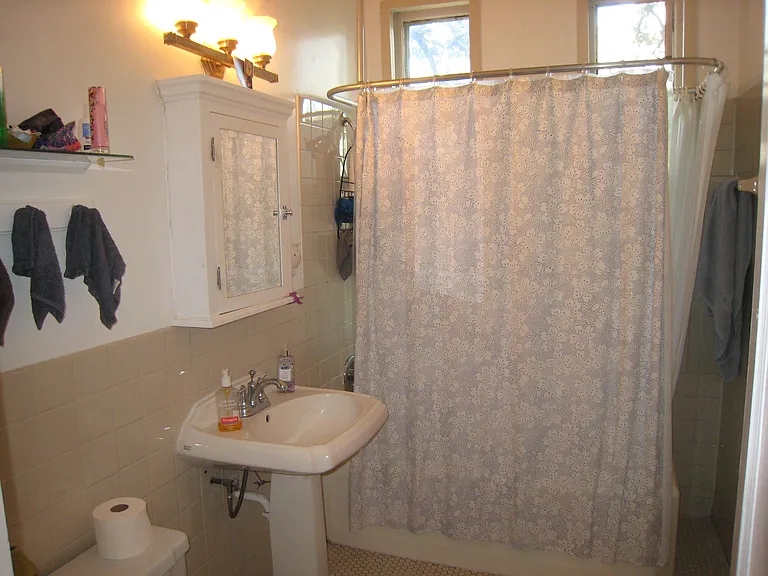 512 Portland Ave #1 — Photo 9