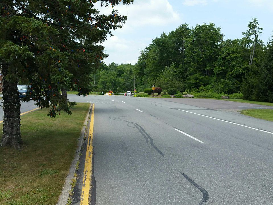 2nd image of 1101 Country Place Dr