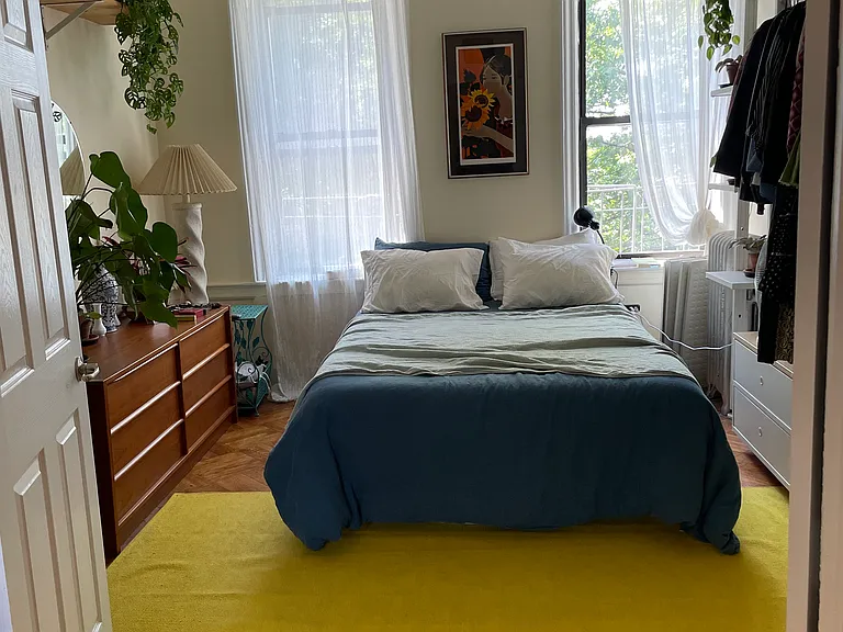 487 Montgomery St #3F — Photo 3