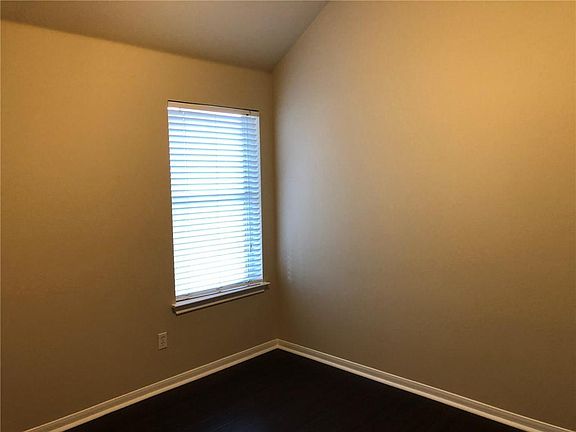 5th image of 8706 Priest River Dr