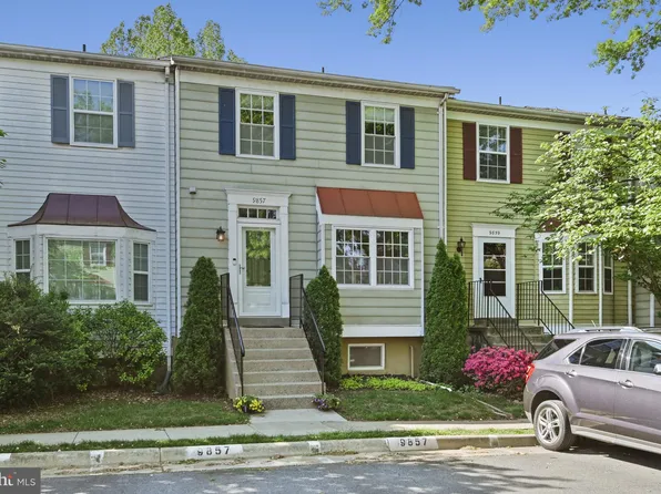 9857 Oakdale Woods Ct, Vienna, VA 22181