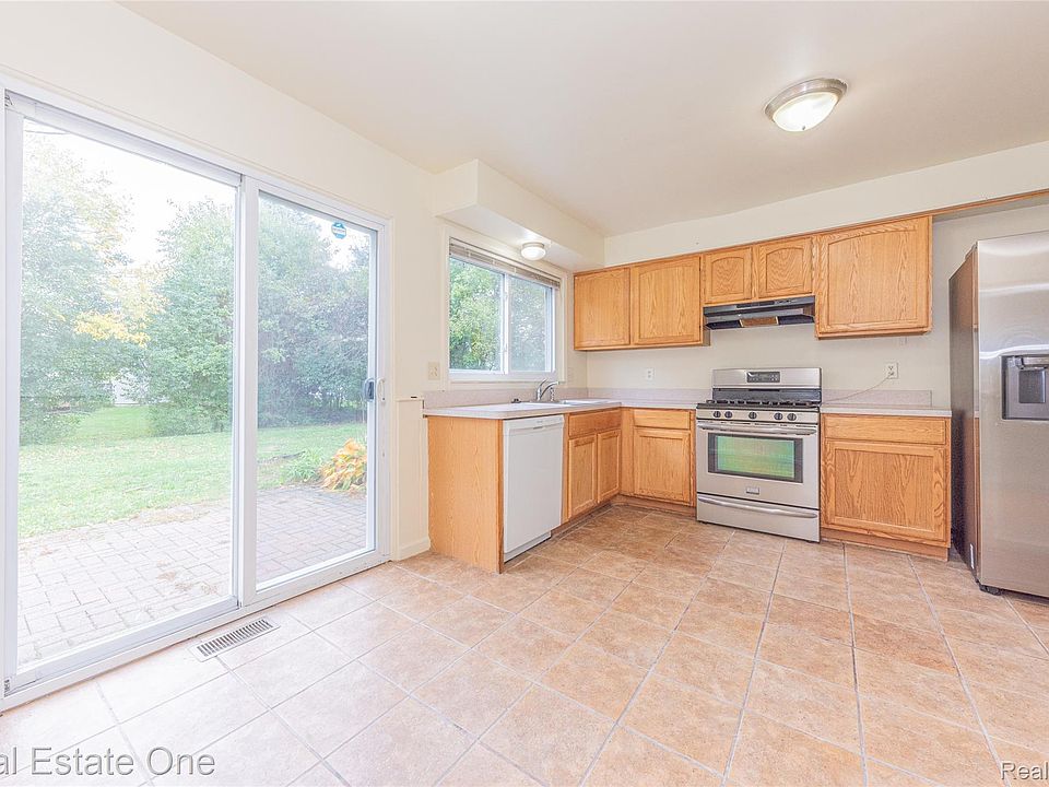 34869 Bunker Hill Dr, photo 19