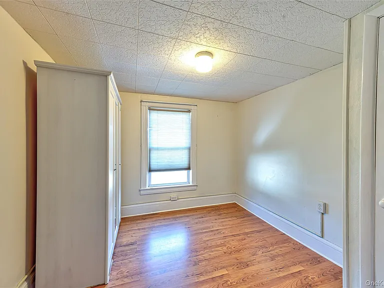 40 Bayside Ave — Photo 10