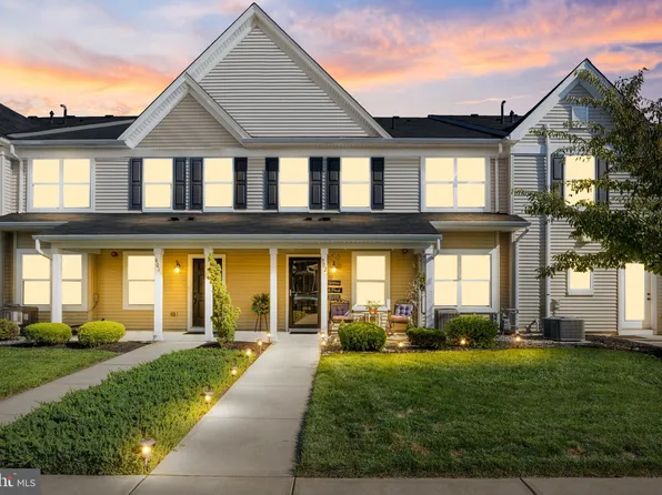 902 Lexington Mews, Woolwich Township, NJ 08085
