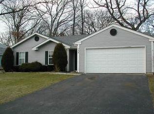 738 Dartmouth Dr, Island Lake, IL 60042