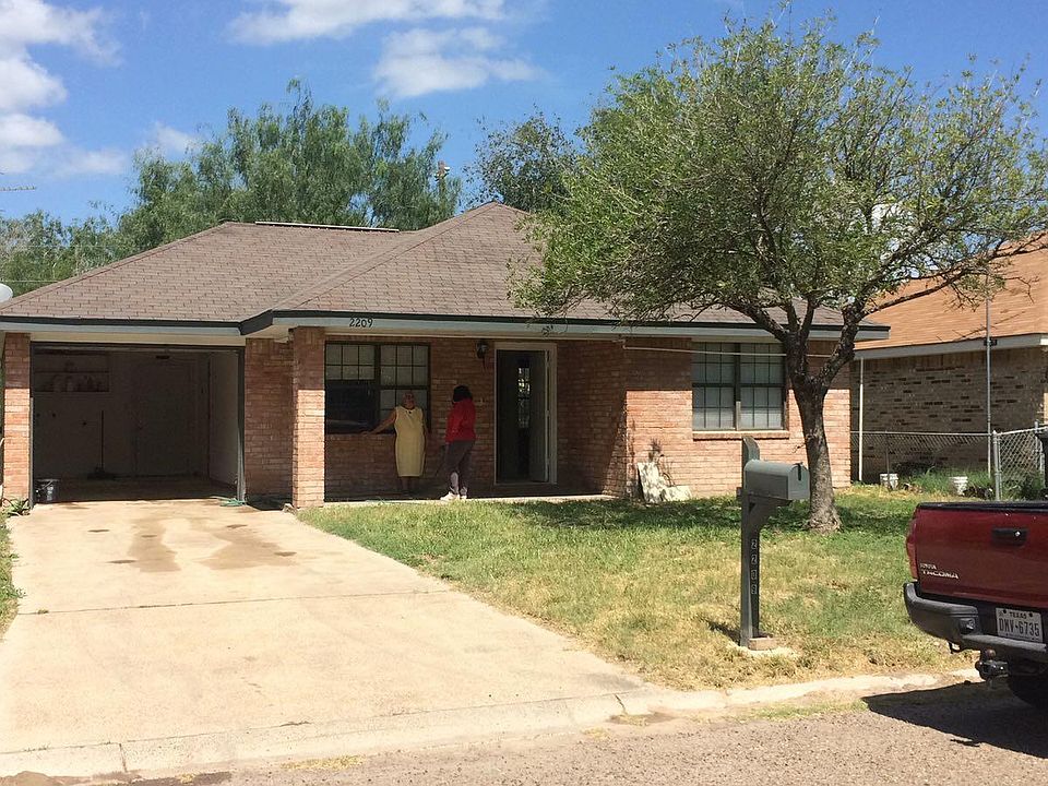 1st image of 2209 Rebecca Dr