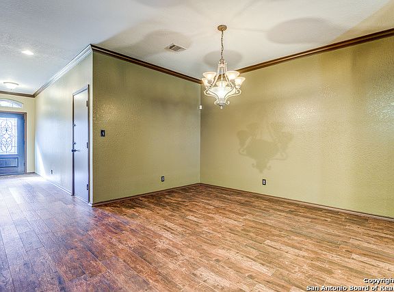 3rd image of 14506 Triple Crown Ln