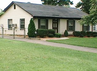 9901 Garth Wood Rd, Charlotte, NC 28273