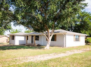 1327 Westridge Ln, Iowa Park, TX 76367