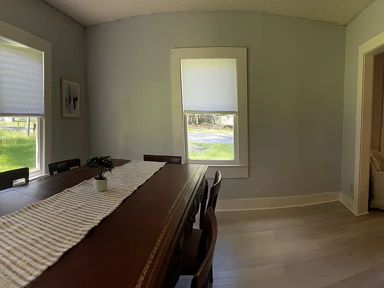 118 Bancroft Blvd — Photo 2