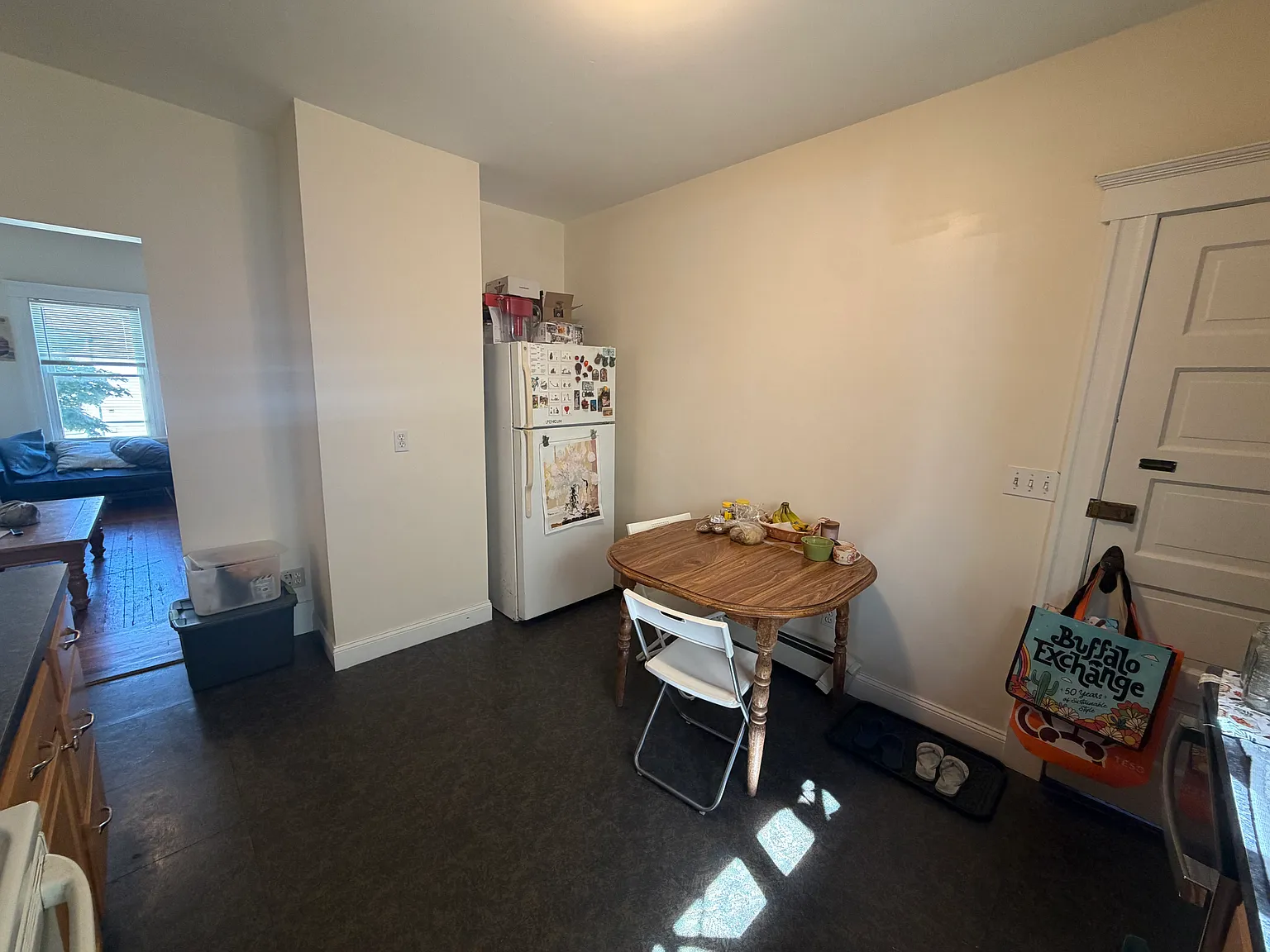 4 bed, 1200 sqft, $4,600 — Photo 3