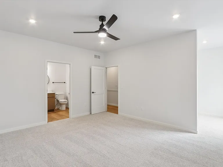 1608 D St SW — Photo 21