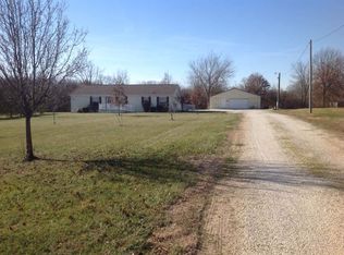 22411 Pine Ln, Jerseyville, IL 62052