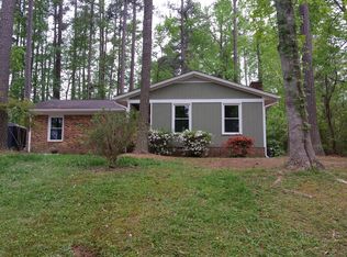 913 Tanbarkway Rd, Sanford, NC 27330