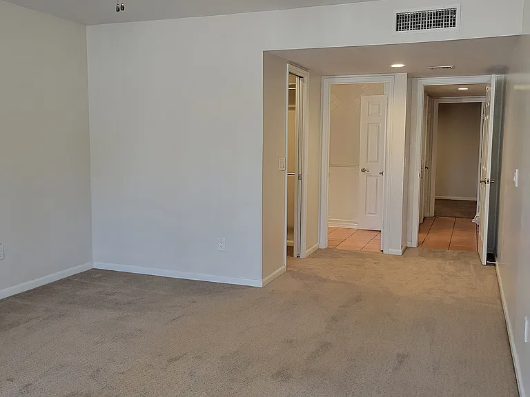 1642 E Carmen St — Photo 20
