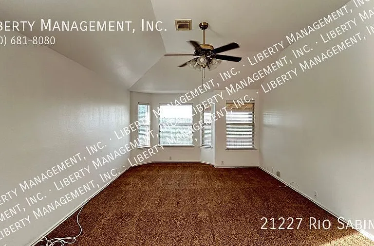 21227 Rio Sabinal — Photo 27