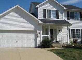 3605 Falcon View Rd SW, Cedar Rapids, IA 52404