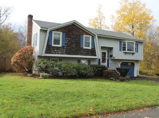 2 Arbella Dr, Beverly, MA 01915