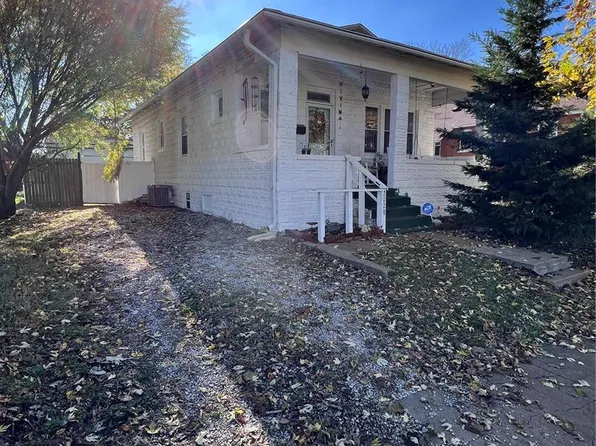 2028 Benton St, Granite City, IL 62040