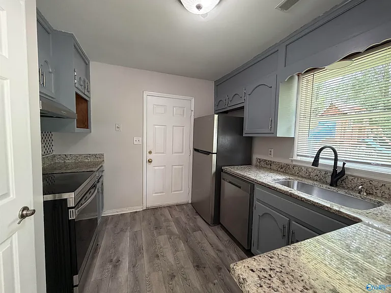 1027 Riverchase Rd SE — Photo 5