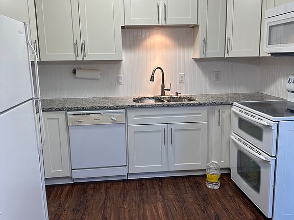 2nd image of 5012 Goldenrod Ln