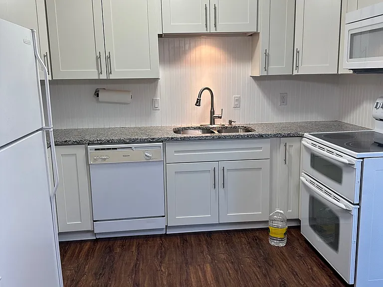 5012 Goldenrod Ln — Photo 4
