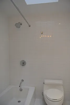 Rented by Veracity NYC LLC | media 42