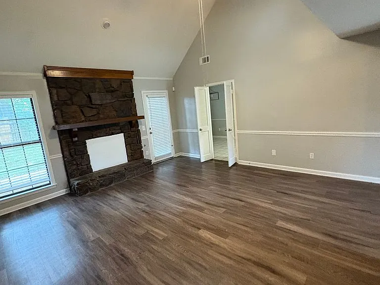 4244 Chesapeake Way — Photo 16
