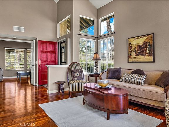 3rd image of 26292 Rosa St