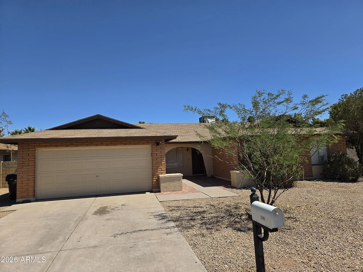 4 bed, 2.0 bath, 1922 sqft, $2,375 — Photo 1