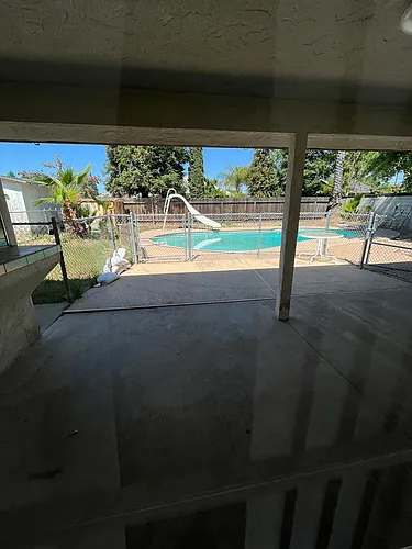 7 Lyon Ave Photo 1