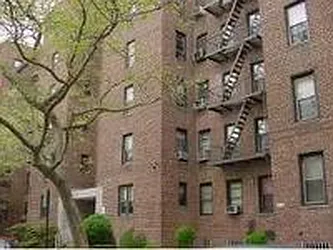 2525 West 2nd Street in Gravesend
