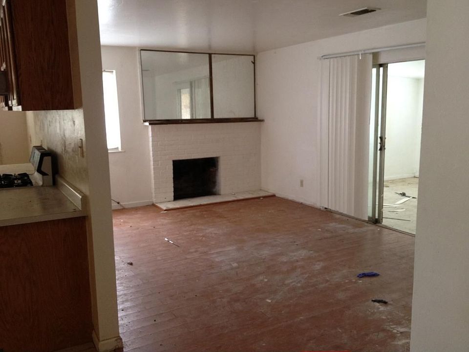 2nd image of 5619 Houston Way