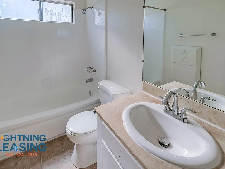 5415 Corteen Pl #11 — Photo 13