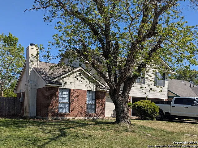 701 Brazos Dr