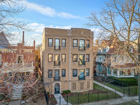 2nd image of 4836 N Paulina St #4838-1W