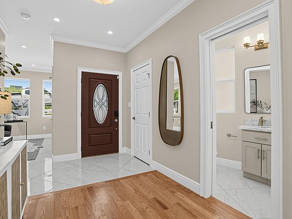 3rd image of 7026 Devon Way