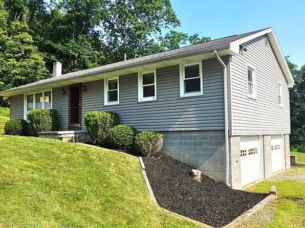 1136 Catherine St, Johnstown, PA 15905